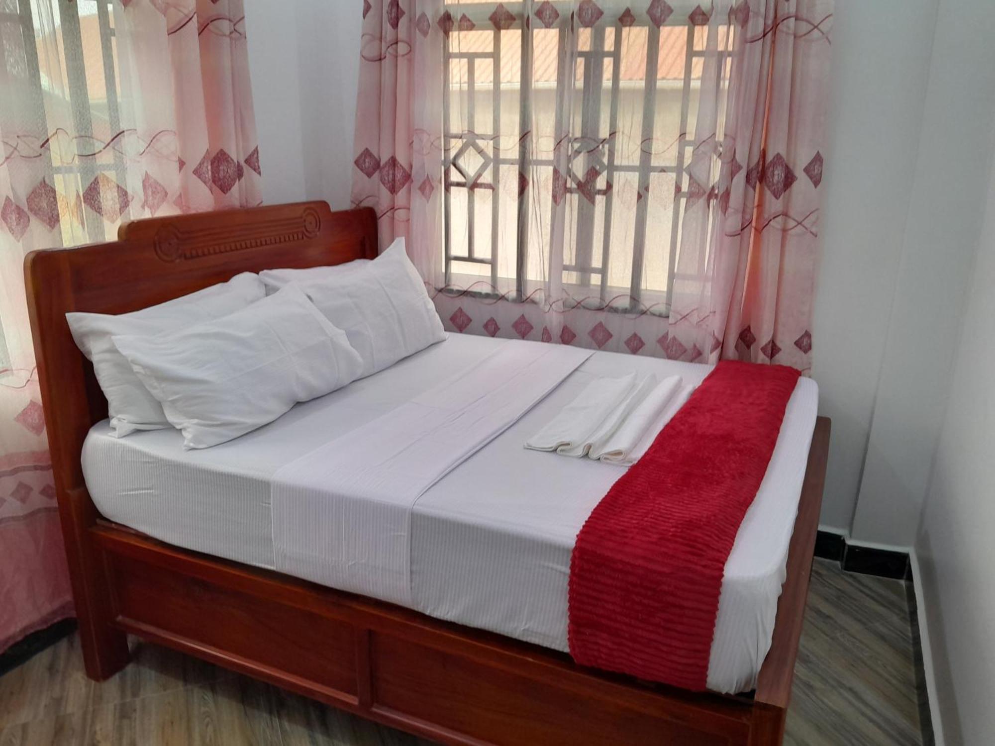 Valley Breeze Hotel Dar es Salaam Exterior photo