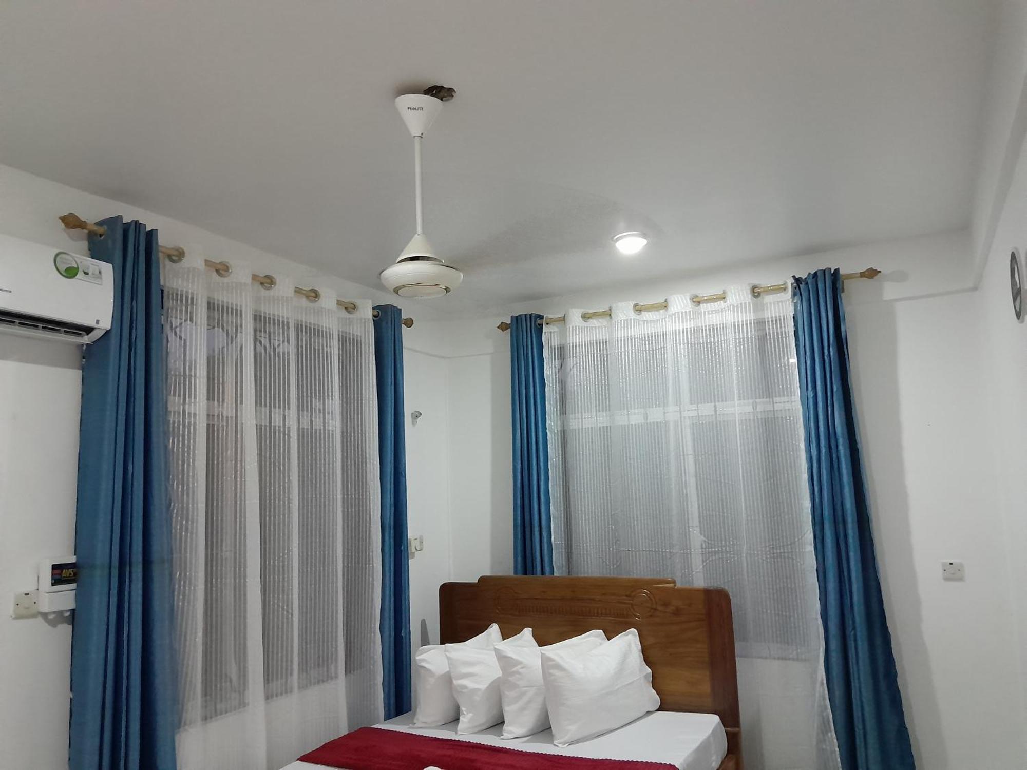 Valley Breeze Hotel Dar es Salaam Exterior photo