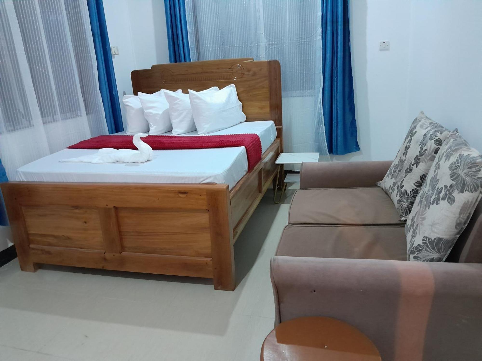 Valley Breeze Hotel Dar es Salaam Exterior photo