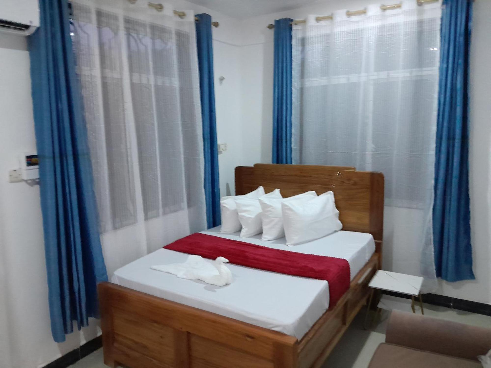 Valley Breeze Hotel Dar es Salaam Exterior photo